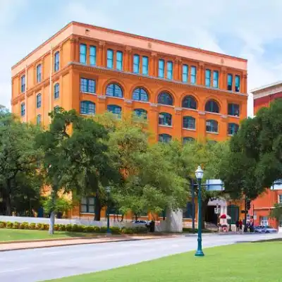 The Sixth Floor Museum at Dealey Plaza